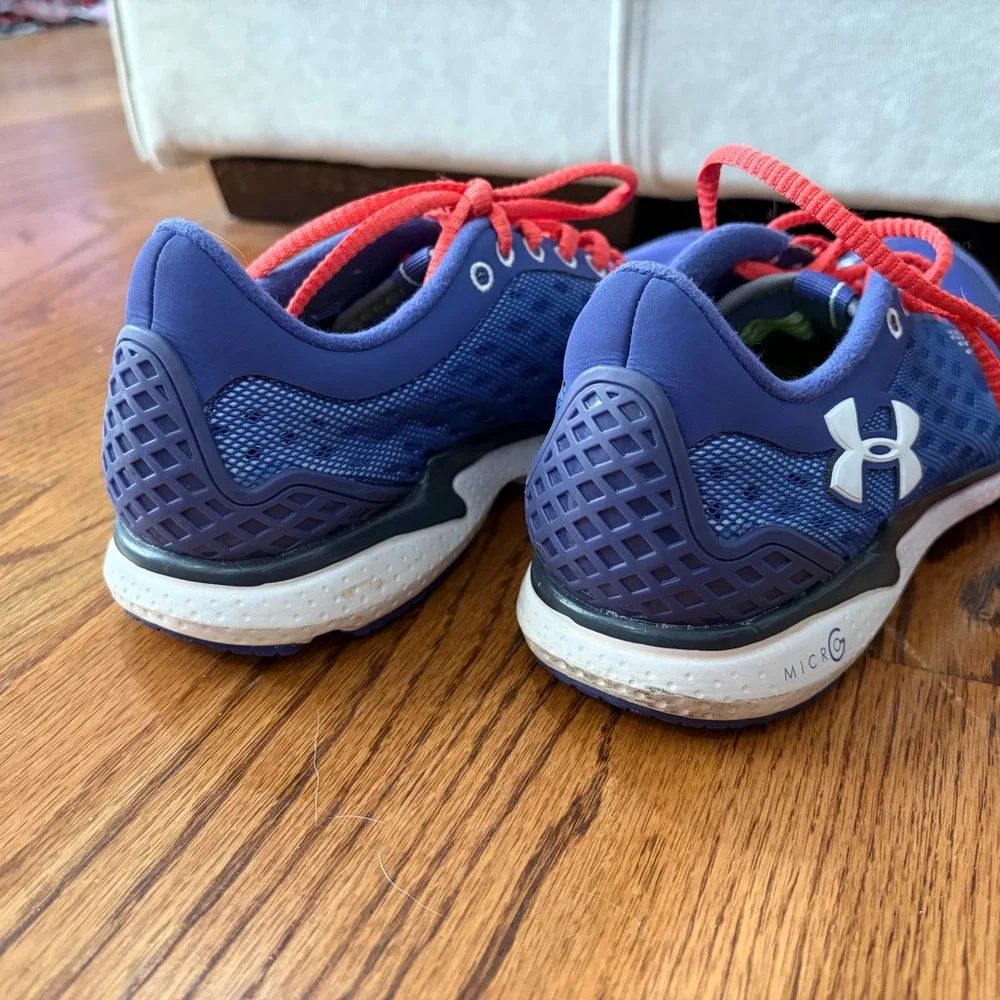 Under Armour HOVR Infinite Summit 2 road-running shoe - Picture 6 of 8